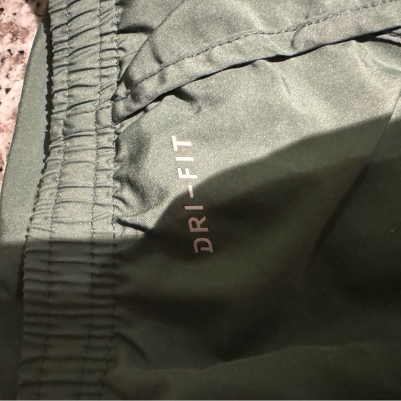Nike Green Running Shorts - Picture 3 of 5